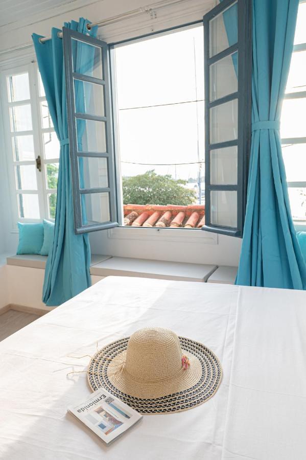 Poros Town The White Rose Apartment מראה חיצוני תמונה